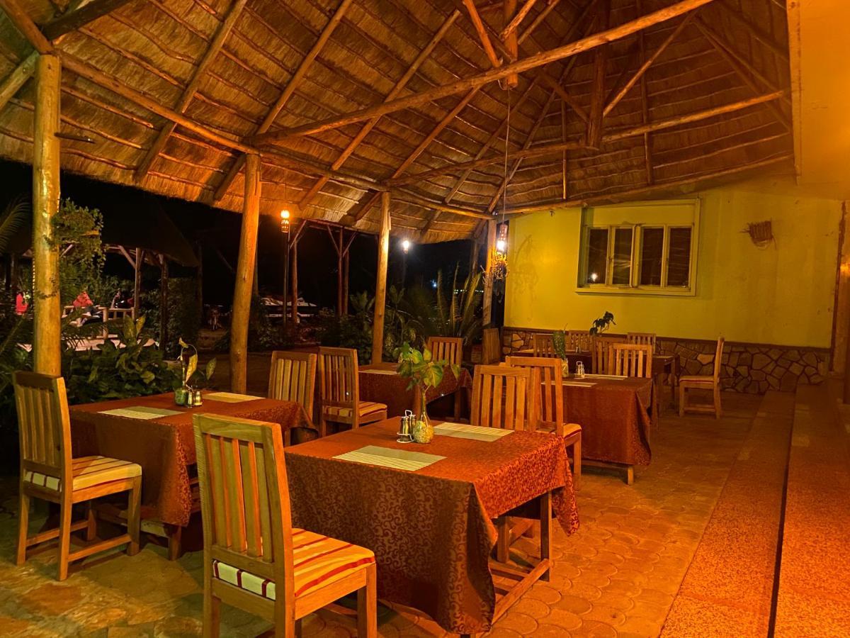 Afro Smile Hotel & Guest House - Jinja Kültér fotó